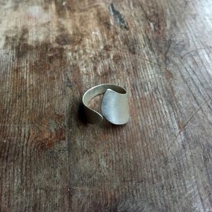 Ruth Langenbruch - Curled Ring