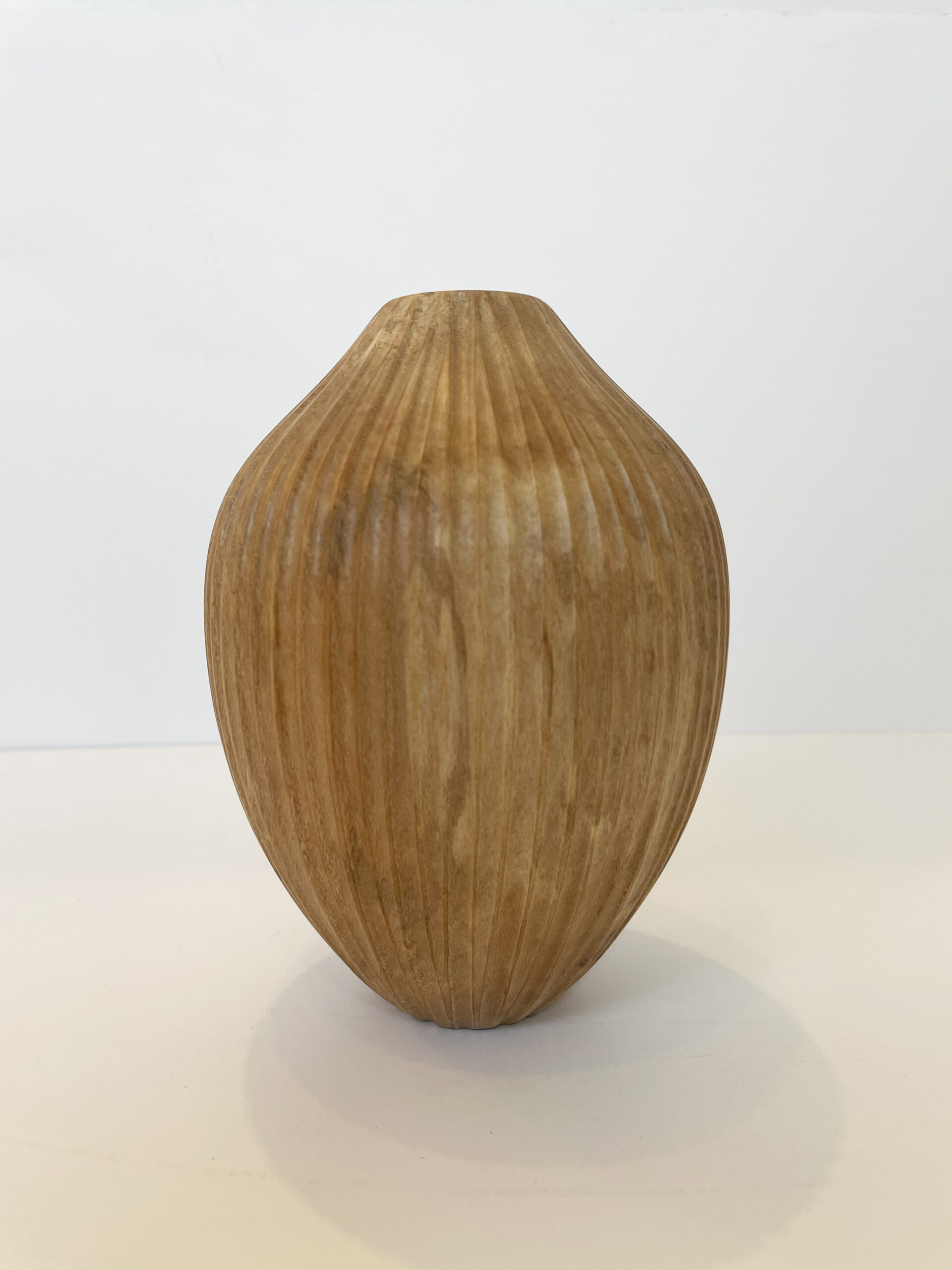 Howard Moody - Carved Holly Vase - Image 3
