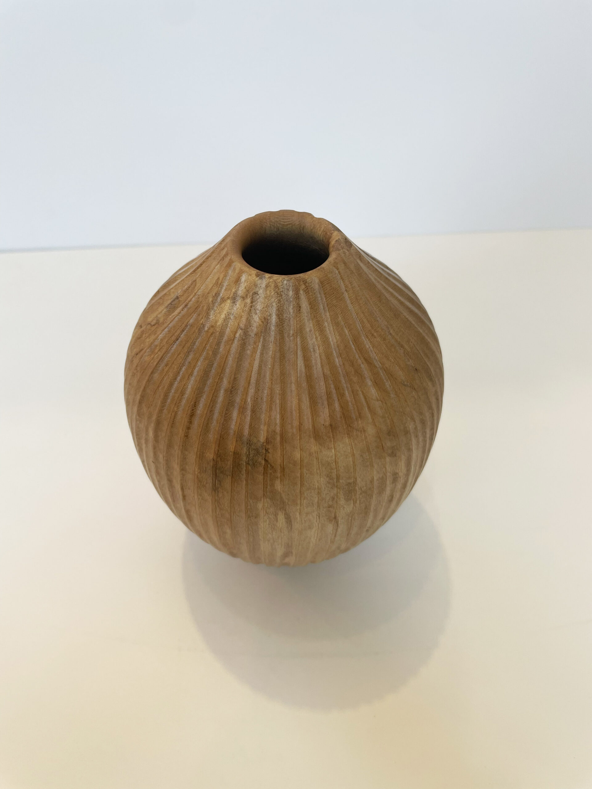 Howard Moody - Carved Holly Vase - Image 4